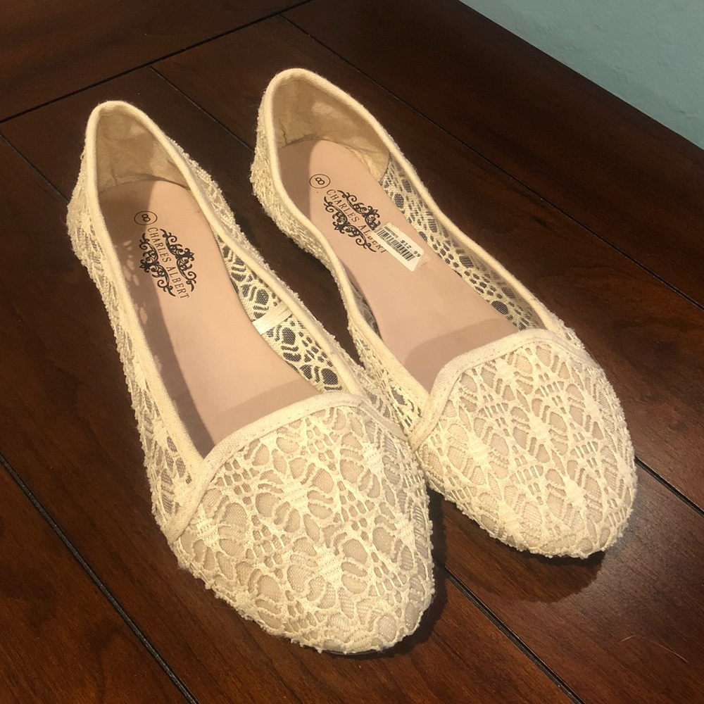 Lace Patterned Flats